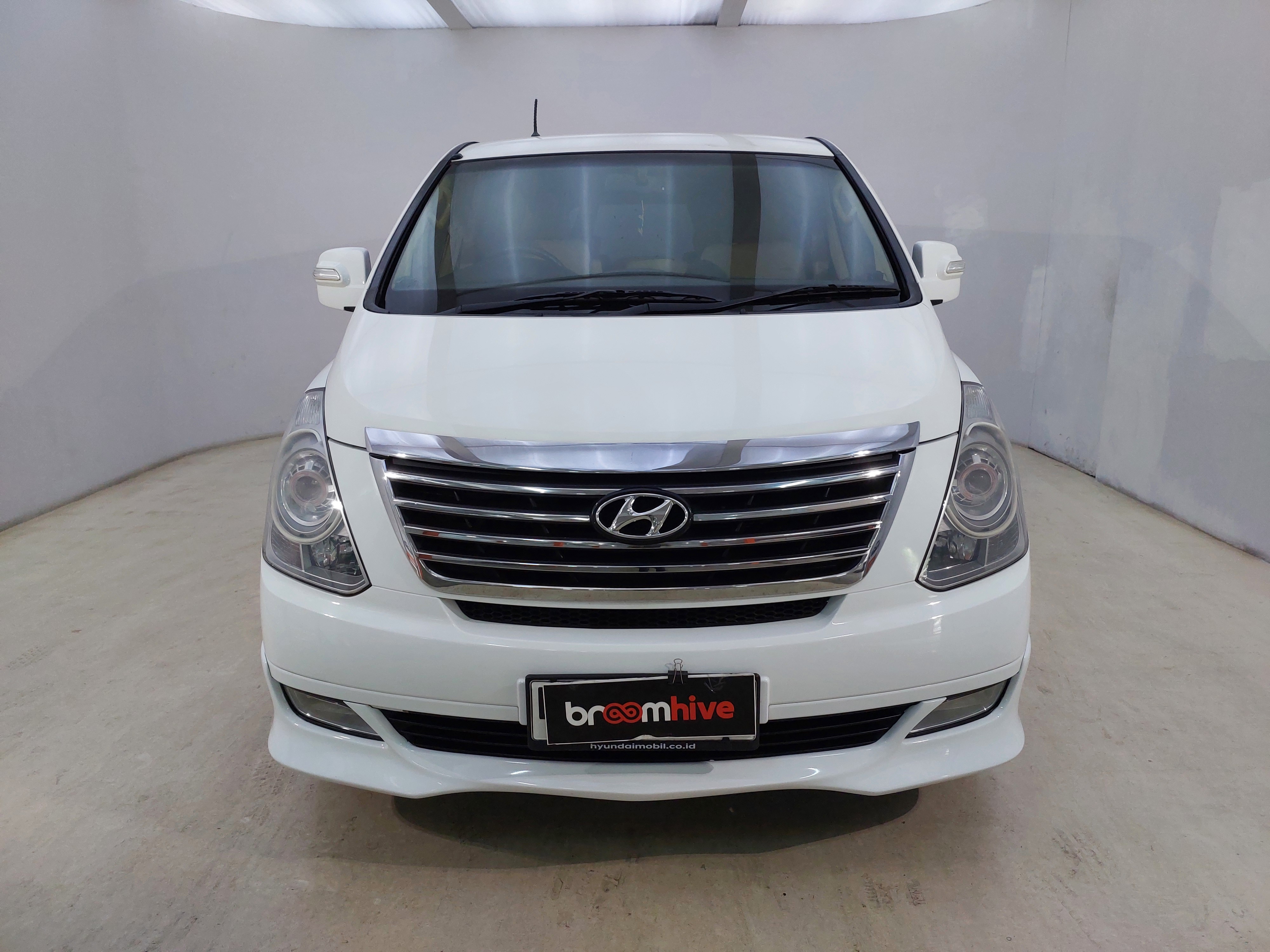 Hyundai H-1 2.4 Auto